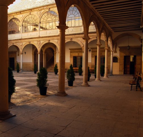 Patio Antigua Universidad